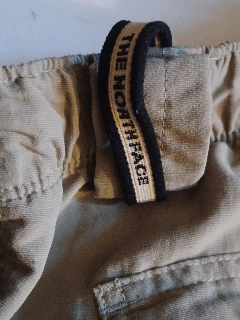 The North Face Men's Khaki Nylon Cargo Shorts Size L